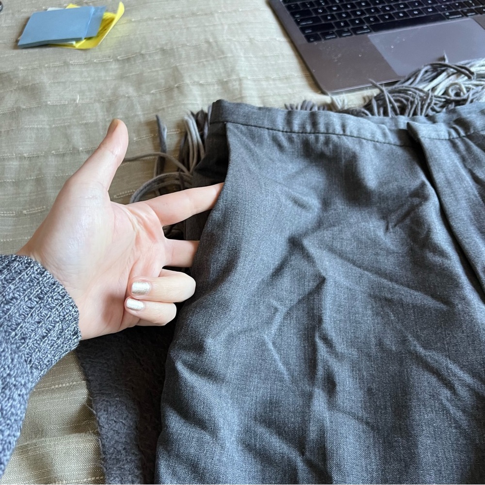 ✨Banana Republic Grey Wide-Leg Trousers✨ - Picture 4 of 6